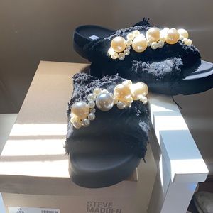 Steve Madden Slides